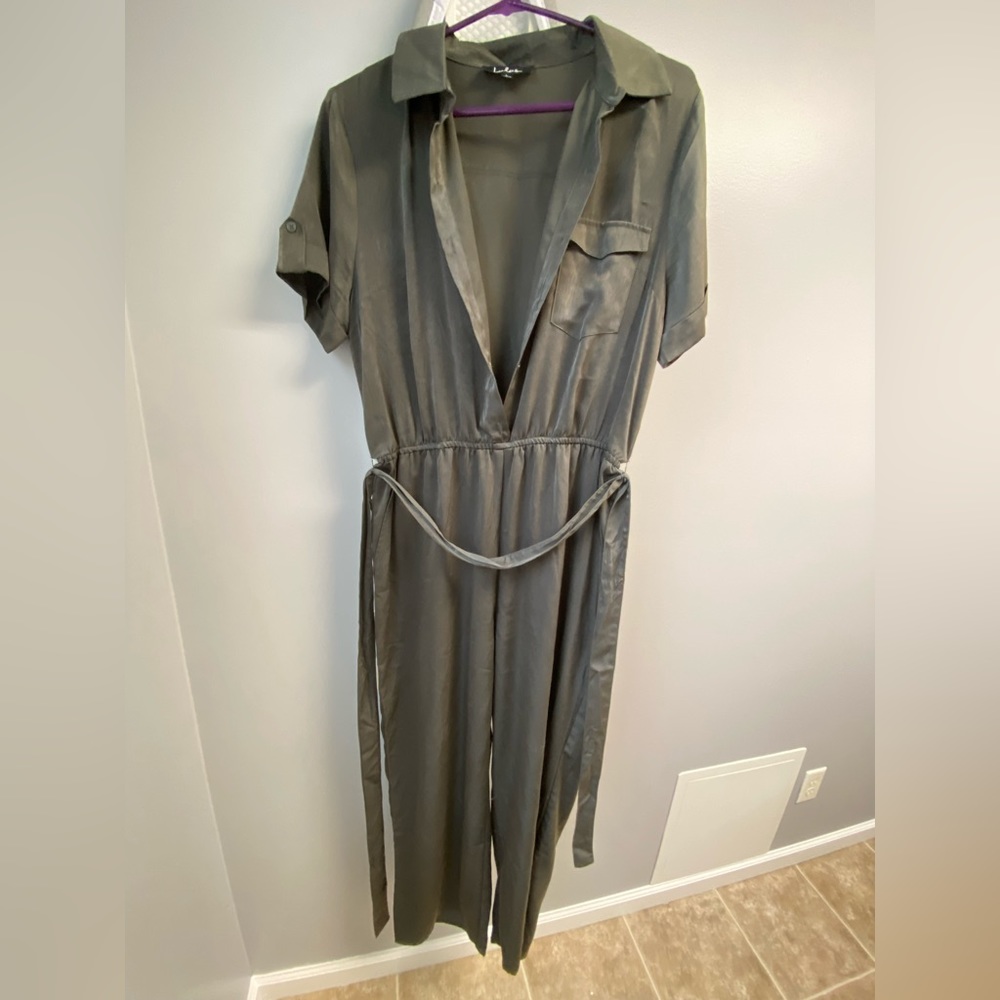 Lulu’s army green jumper